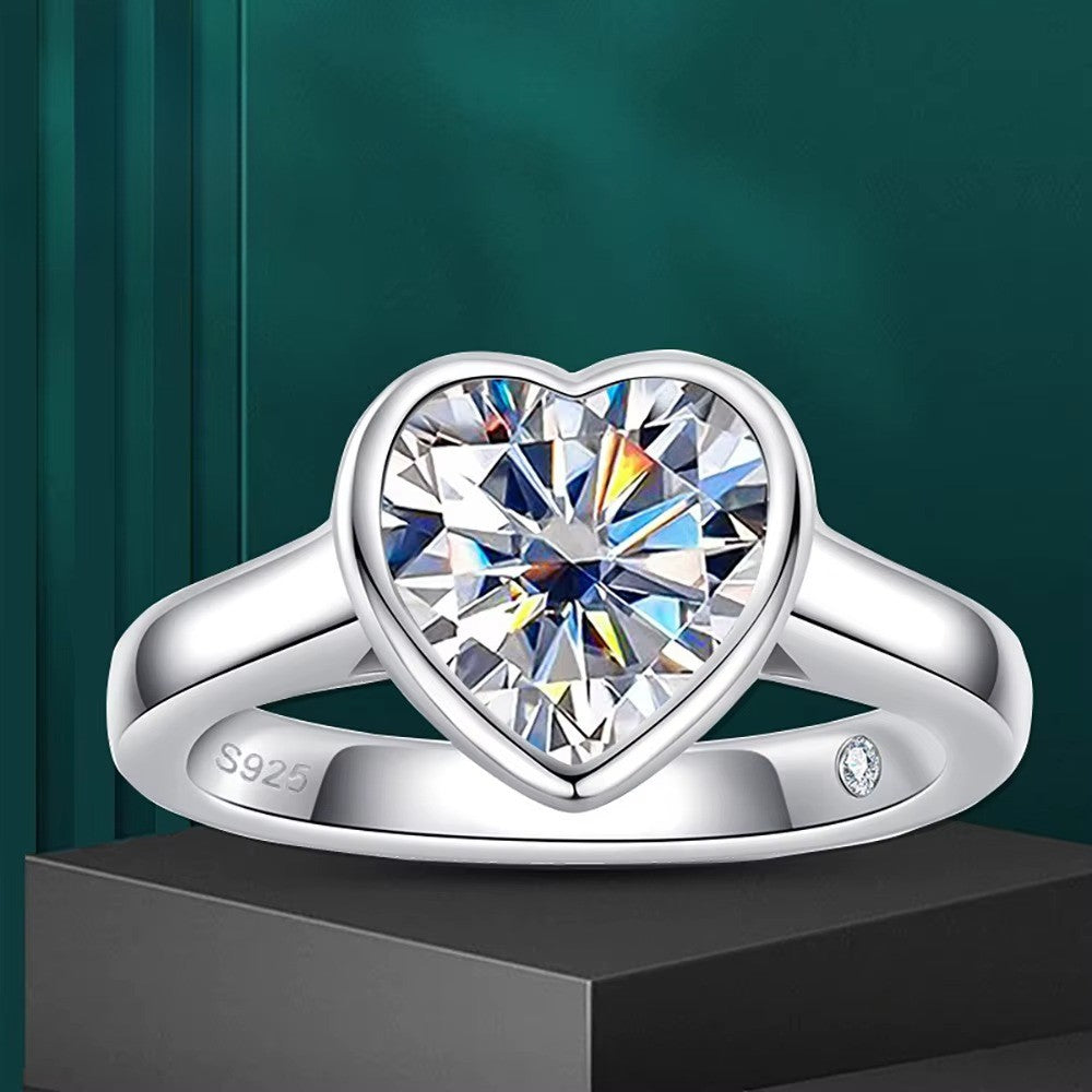 Amora Solitaire Ring