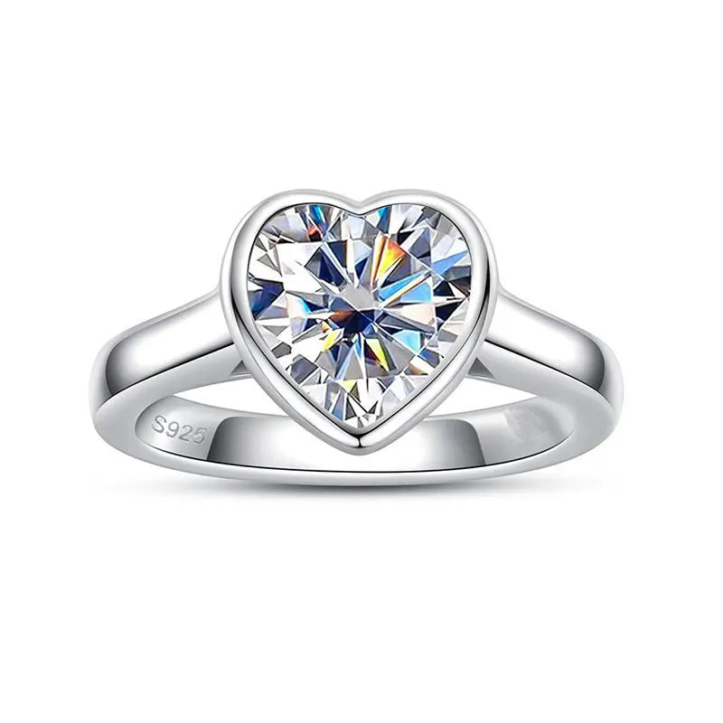 Amora Solitaire Ring