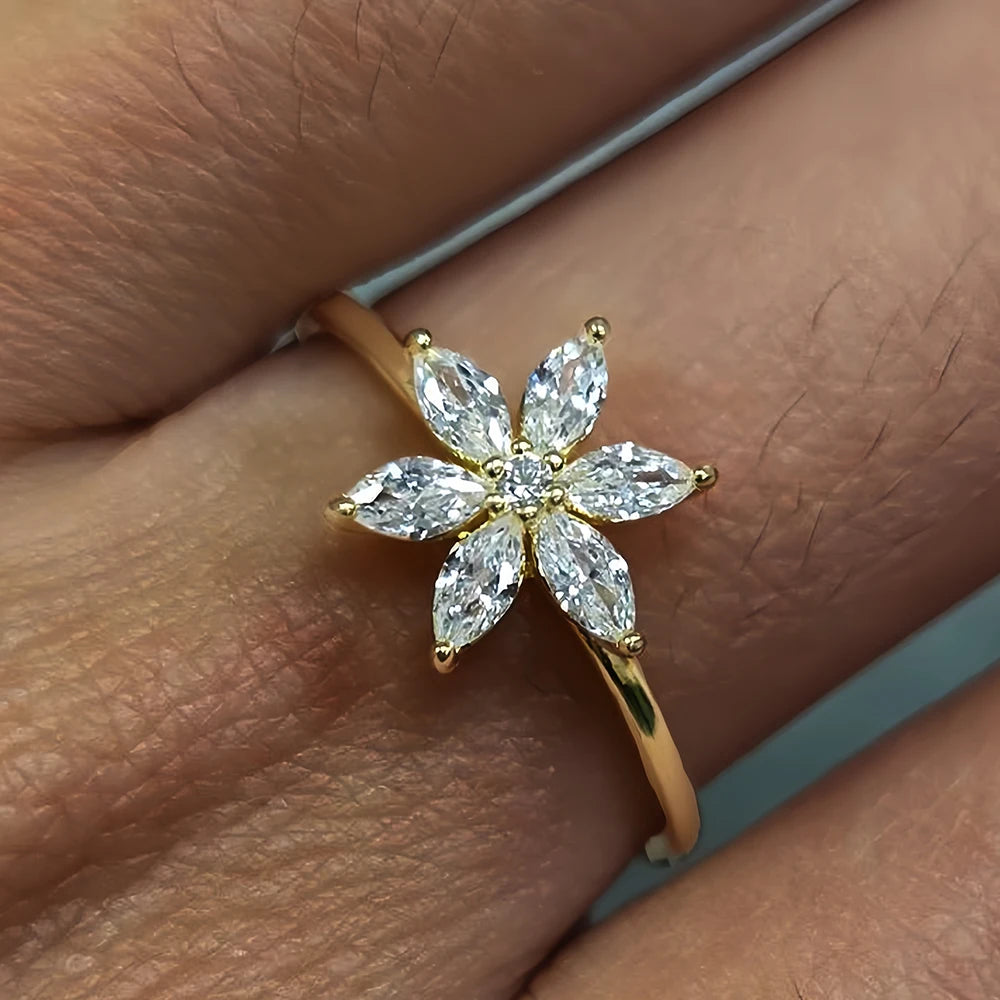 Lumière Bloom Ring